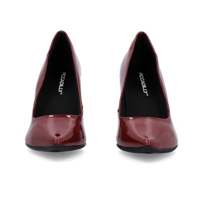 Sapatos de salto alto vermelhos com marca PICCADILLY