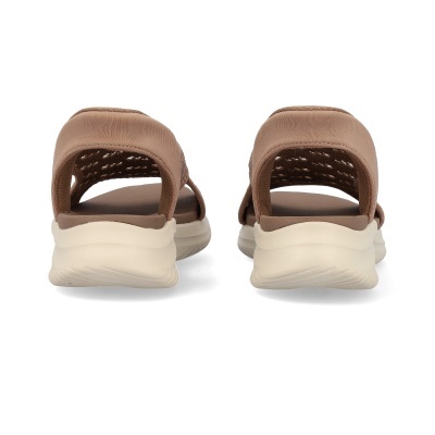 Sandálias castanhas com sola branca vistas de trás.