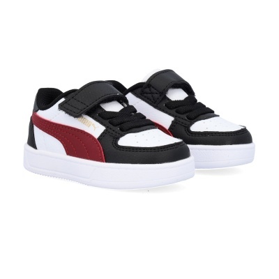 Ténis infantis Puma em preto, branco e vermelho com fecho de velcro.