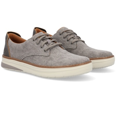 Sapatos casuais cinzentos de tecido riscado com sola branca e entalhe castanho
