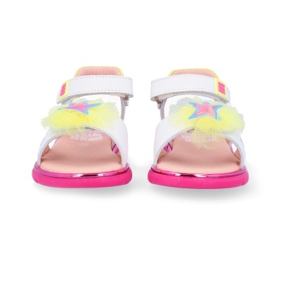 Sandálias infantis brancas com sola rosa e decoração amarela e rosa