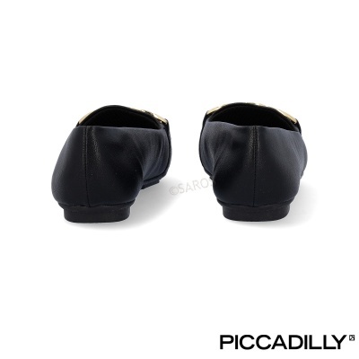 Sapatilhas pretas femininas vista de trás em fundo branco com marca PICCADILLY
