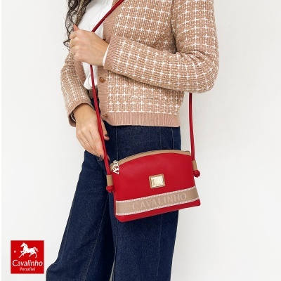 Mala vermelha Cavalinho com faixa bege e alça fina