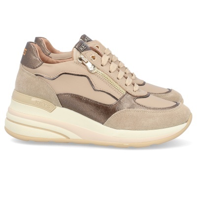 Sapatilhas bege e castanho-escuro com fecho de correr e atacadores