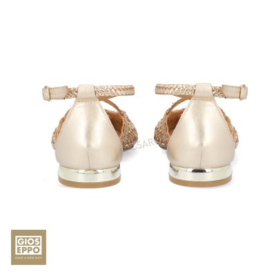 Sandálias douradas femininas com salto baixo e correia trançada
