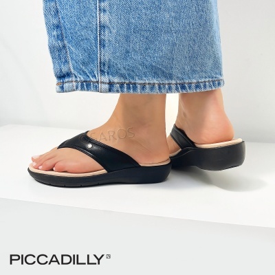 Sandálias pretas femininas tipo chinelo com sola preta e interior bege