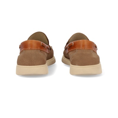 Mocassins castanhos com detalhes em pele castanha clara e sola bege