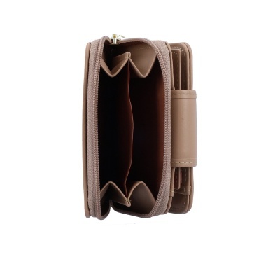 Carteira pequena bege vista de cima com divisórias internas