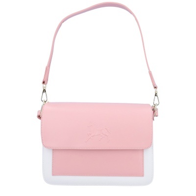 Mala feminina rosa e branca com relevo de cavalo e alça destacável