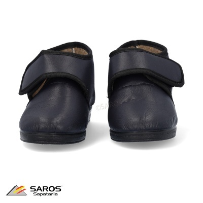 Sapatos infantis em pele azul escuro com fecho em velcro