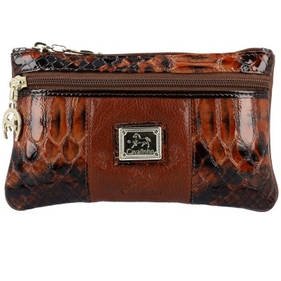 Carteira castanha com padrão de pele de serpente e placa metálica Cavalinho