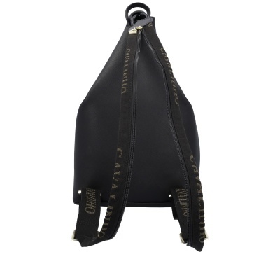 mochila preta com alças largas e texto dourado CAMILLA DE LUCCHI