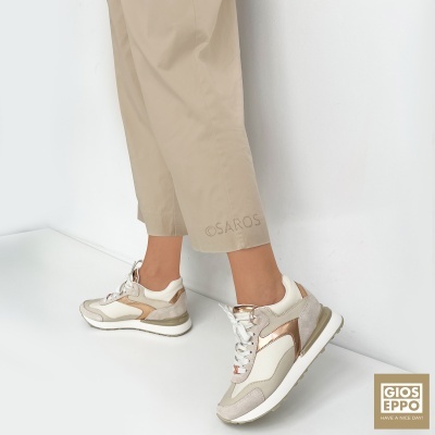 Sapatilhas desportivas bege e brancas Gioseppo com detalhe em camurça