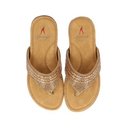 Chinelos dourados com lantejoulas e palmilha bege com texto e imagem de pimenta