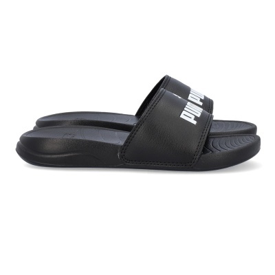 Chinelos pretos PUMA com faixa larga e sola texturizada