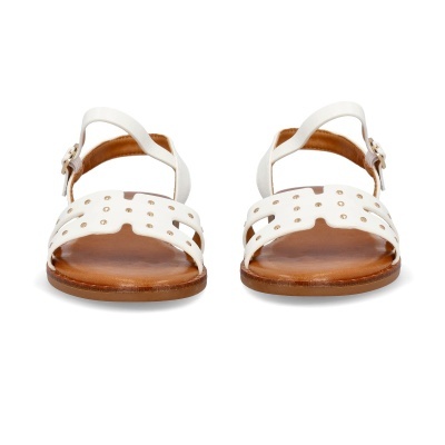 Sandálias de senhora brancas em pele com tira perfurada e sola castanha