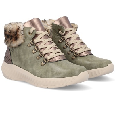 Sapatilhas verdes musgo com atacadores creme e peles falsas no interior