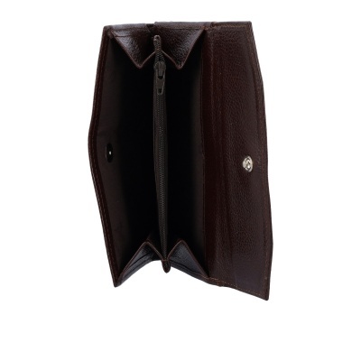 Carteira de couro castanho escuro aberta com compartimento de fecho de correr