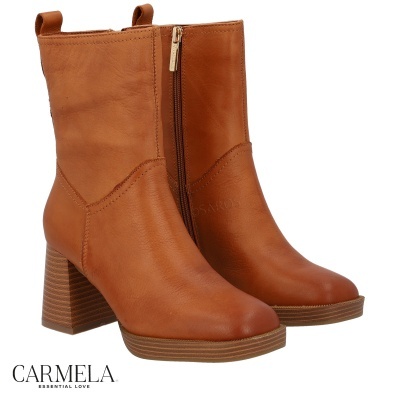 Botins femininos castanhos em pele com salto quadrado e fecho lateral