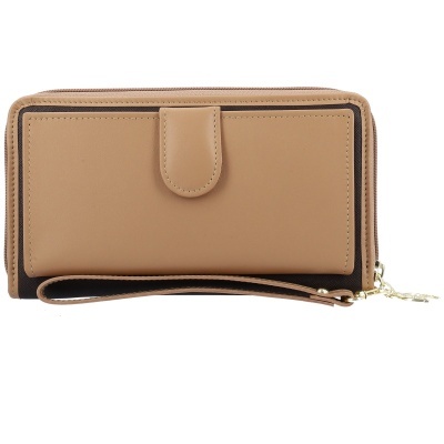 Carteira castanha em pele sintética com fecho e alça para pulso