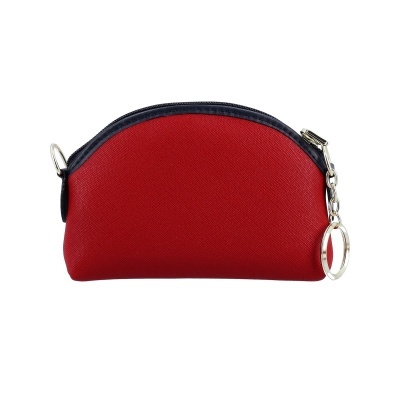 Carteira pequena vermelha com fecho e argola metálica prateada
