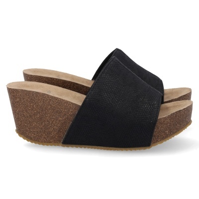 Sandálias pretas de cunha com sola de cortiça