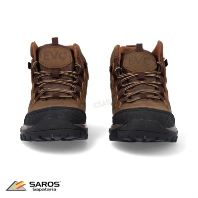 Botas de caminhada castanhas EVC com sola preta em fundo branco