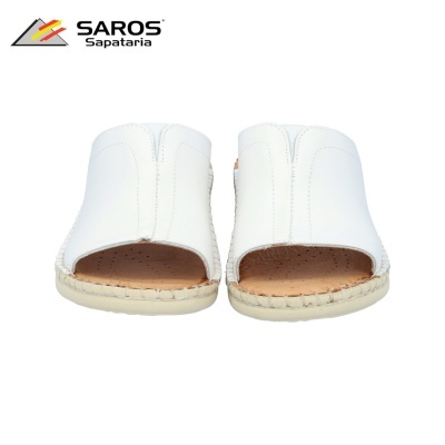 Sandálias brancas em couro com sola clara, vista frontal, fundo branco