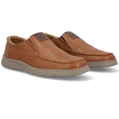 Sapatos masculinos castanho claro em pele com sola cinzenta clara