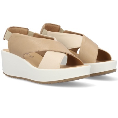 Sandálias de cunha bege e creme com sola branca