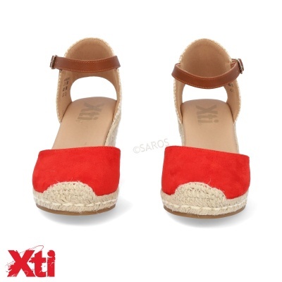 Sandálias vermelhas e castanhas Xti com sola de corda