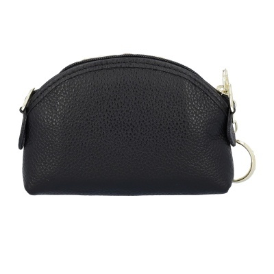 bolsa pequena de pele preta com fecho e argola metálica