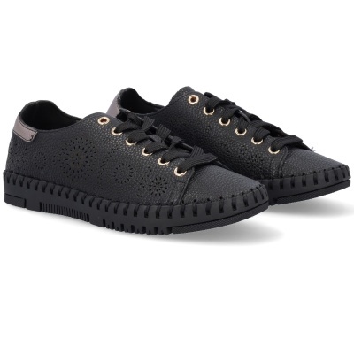 Sapatilhas negras com detalhes recortados e sola preta com costuras