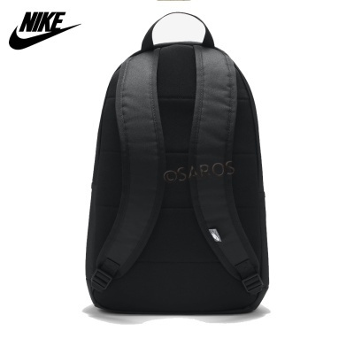 Mochila preta Nike com alças acolchoadas e logotipo