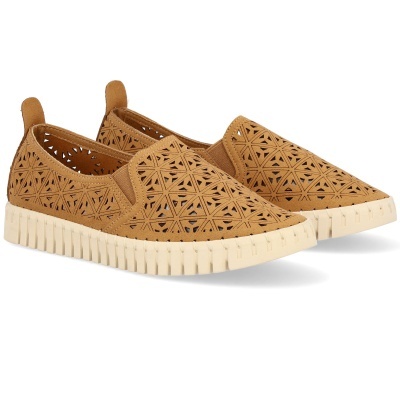 Sapatilhas castanhas com padrão triangular recortado e sola branca texturizada