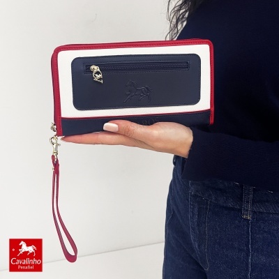 Carteira Cavalinho vermelha, branca e azul com fecho e alça de pulso