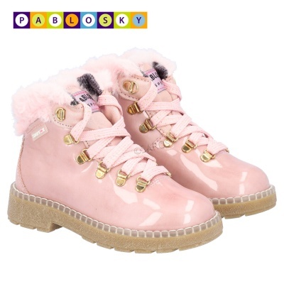 Botas infantis rosas com pelo e atacadores