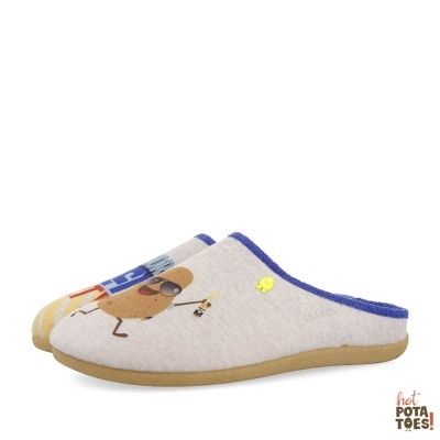 Pantufas cinzentas com personagem batata e margem azul