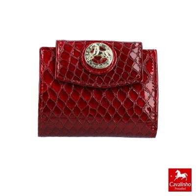 Carteira vermelha em pele com padrão de escamas e botão com logo Cavalinho