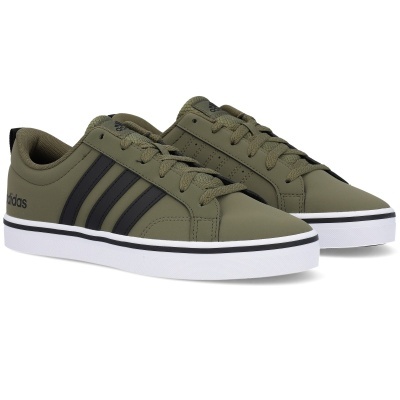 Ténis Adidas verde-oliva com riscas pretas e sola branca