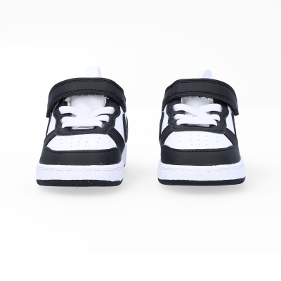 Sapatilhas infantis preto e branco com fecho de velcro