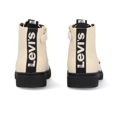 Botas creme de pele sintética com sola preta e etiqueta traseira preta com texto LEVI'S