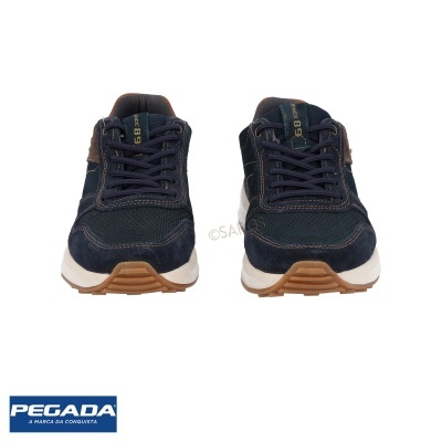 Par de sapatilhas de corrida azul escuro com detalhes castanhos