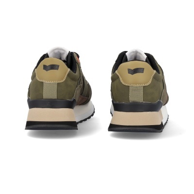 Par de sapatilhas desportivas verdes vista de trás