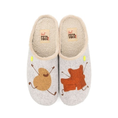Chinelos cinza claro com ilustrações de batata e batatas fritas