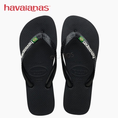 Chinelos havaianas pretos com tiras com bandeira do Brasil