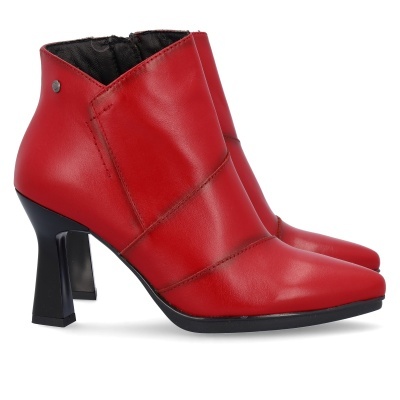 Botas femininas vermelhas com salto alto preto e bico pontiagudo