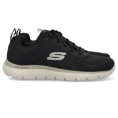 Ténis pretos Skechers com sola branca cremosa e logo prateado