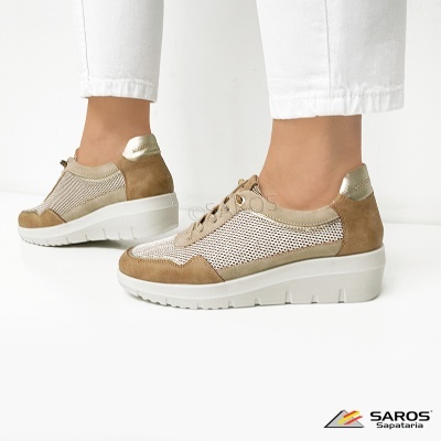 Ténis de senhora bege e dourado com sola branca