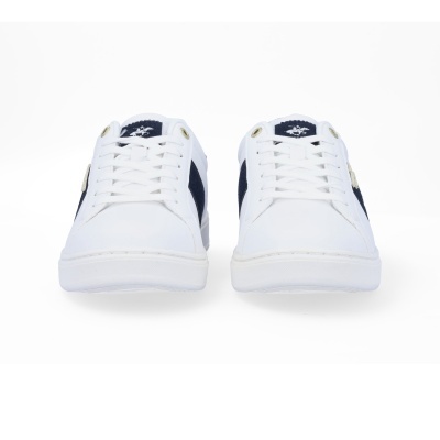 Sapatilhas brancas com detalhes azuis escuros e atacadores brancos